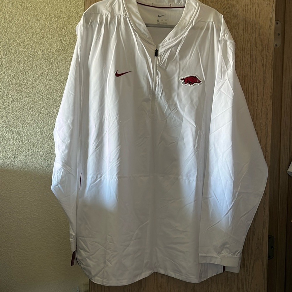 Arkansas razorback windbreaker